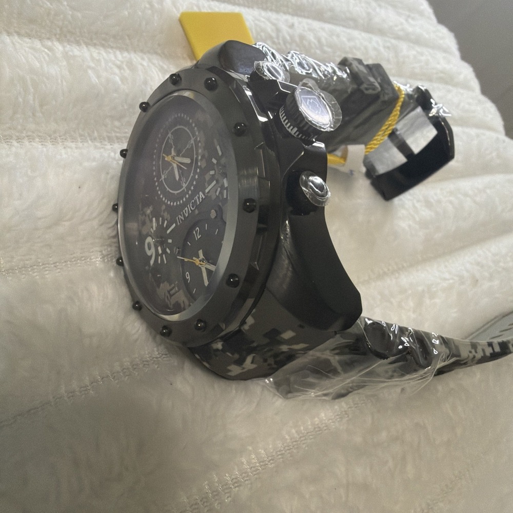 Invicta Coalition Forces Bolt Zeus - Model 43768 | Gunmetal Camouflage - Picture 6 of 7